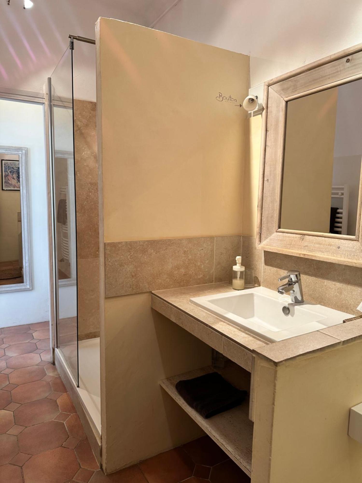 Chambre D'Hote La Beaudine Forcalquier Buitenkant foto
